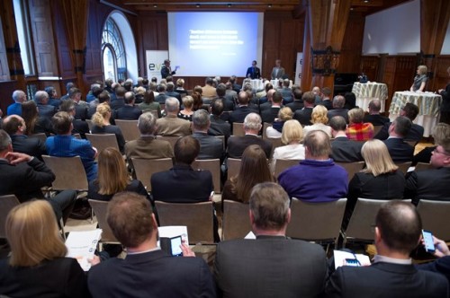 EVA:n verokeskustelu Kansallissalissa Helsingissä 27. tammikuuta 2014.